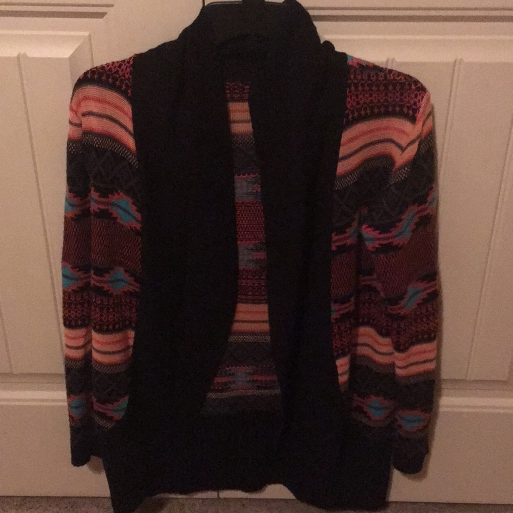 Cute, comfy sweater.